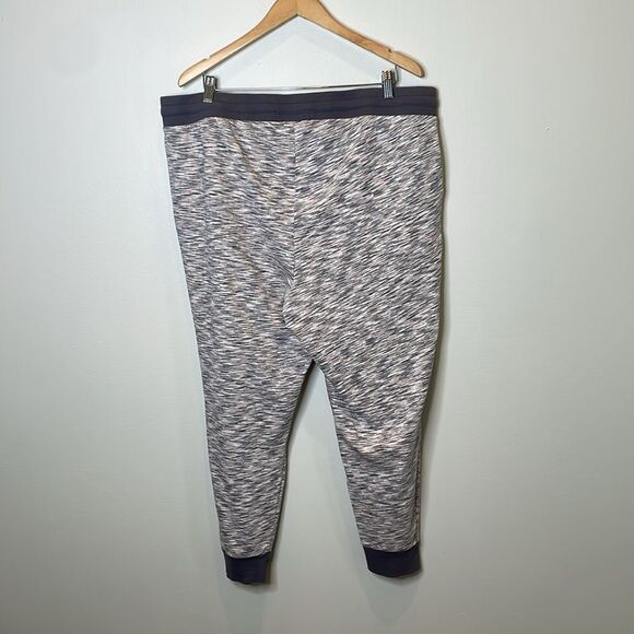 Torrid Classic Fit Jogger French Terry Mid-Rise Pant 2X - Picture 5 of 8